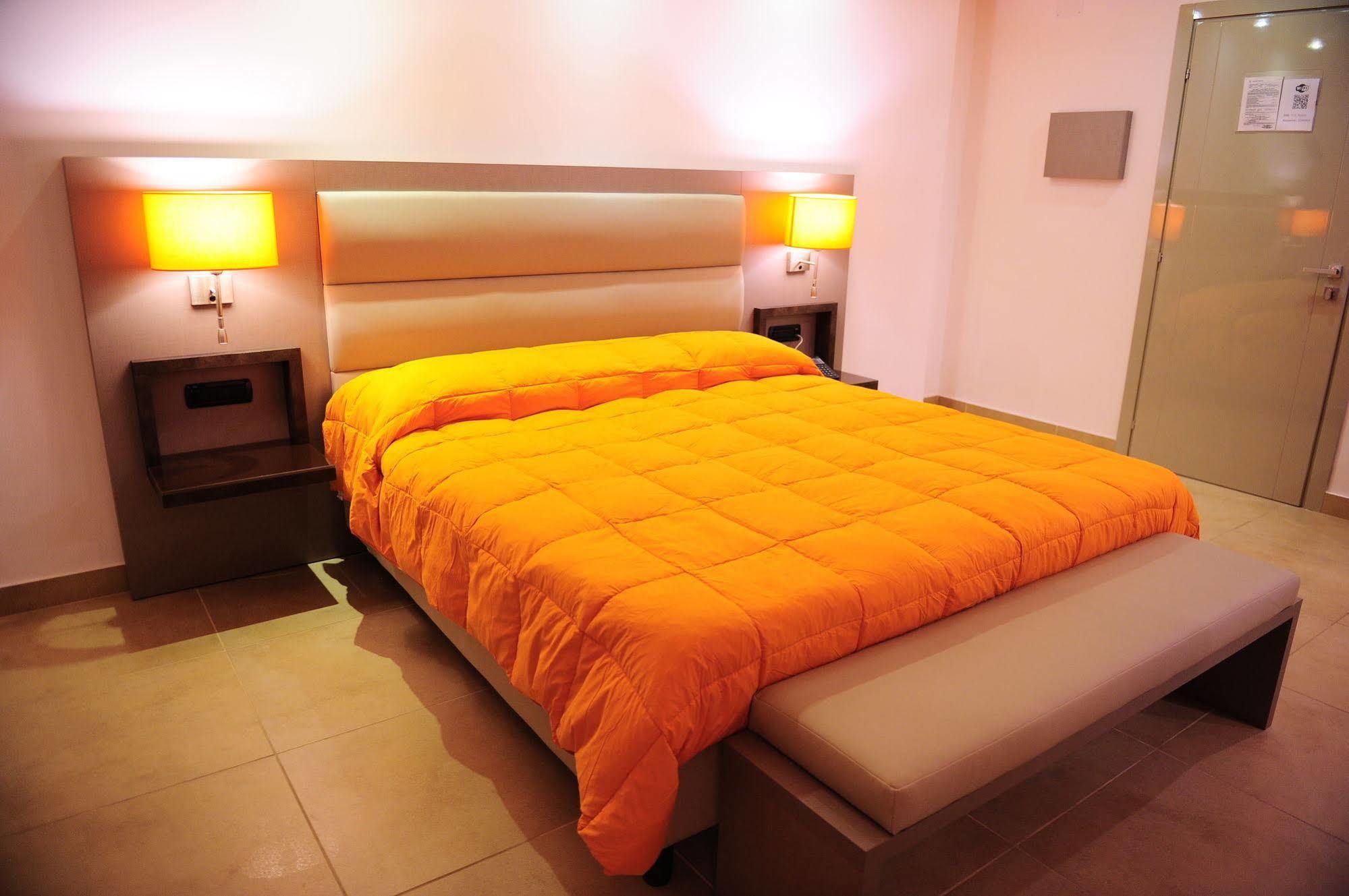 Chez Le Sourire Hotell Giffoni Valle Piana Exteriör bild